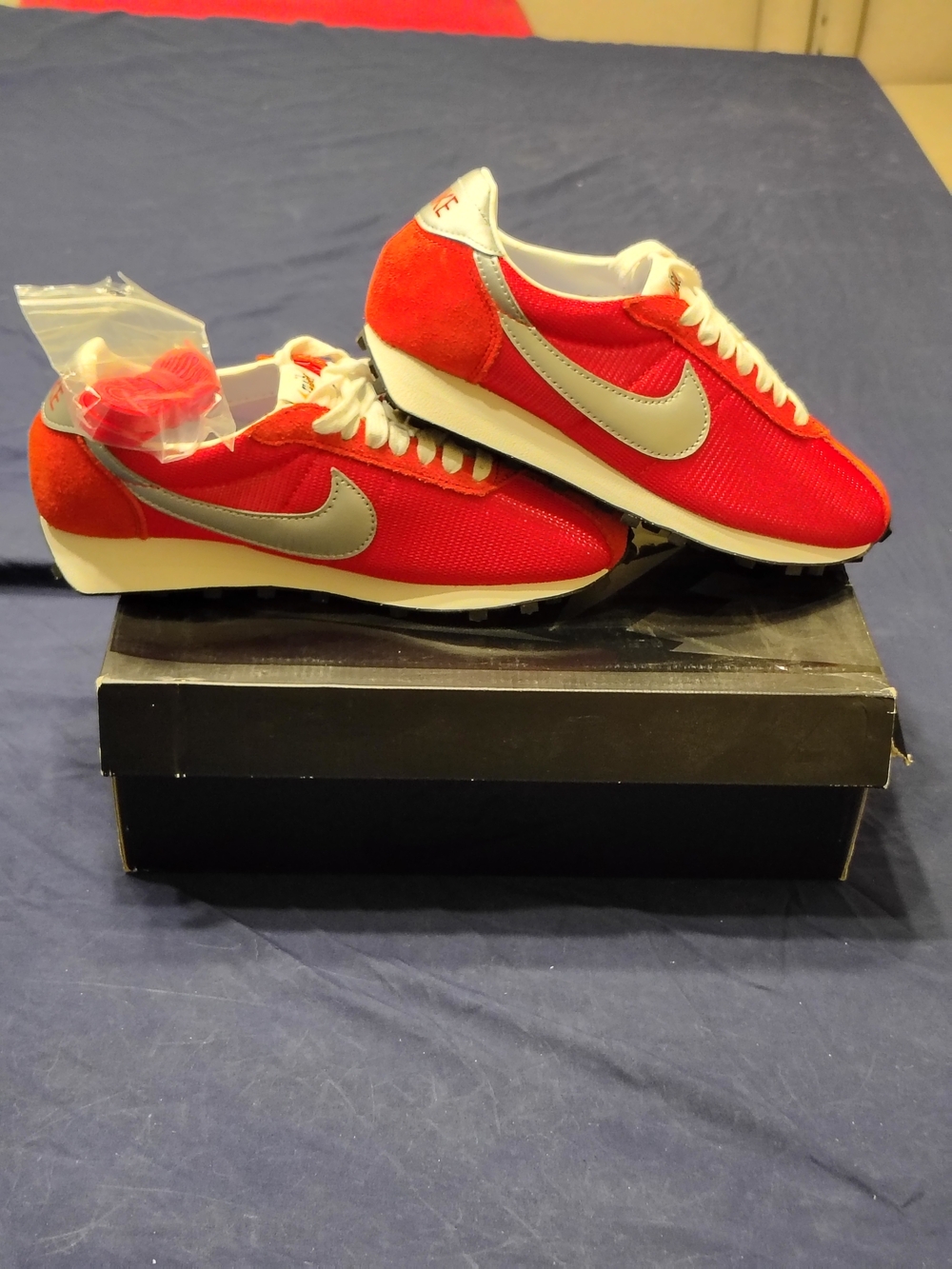Nike Women Size 8 LD-1000 "University Red Metallic Silver" Sneakers
